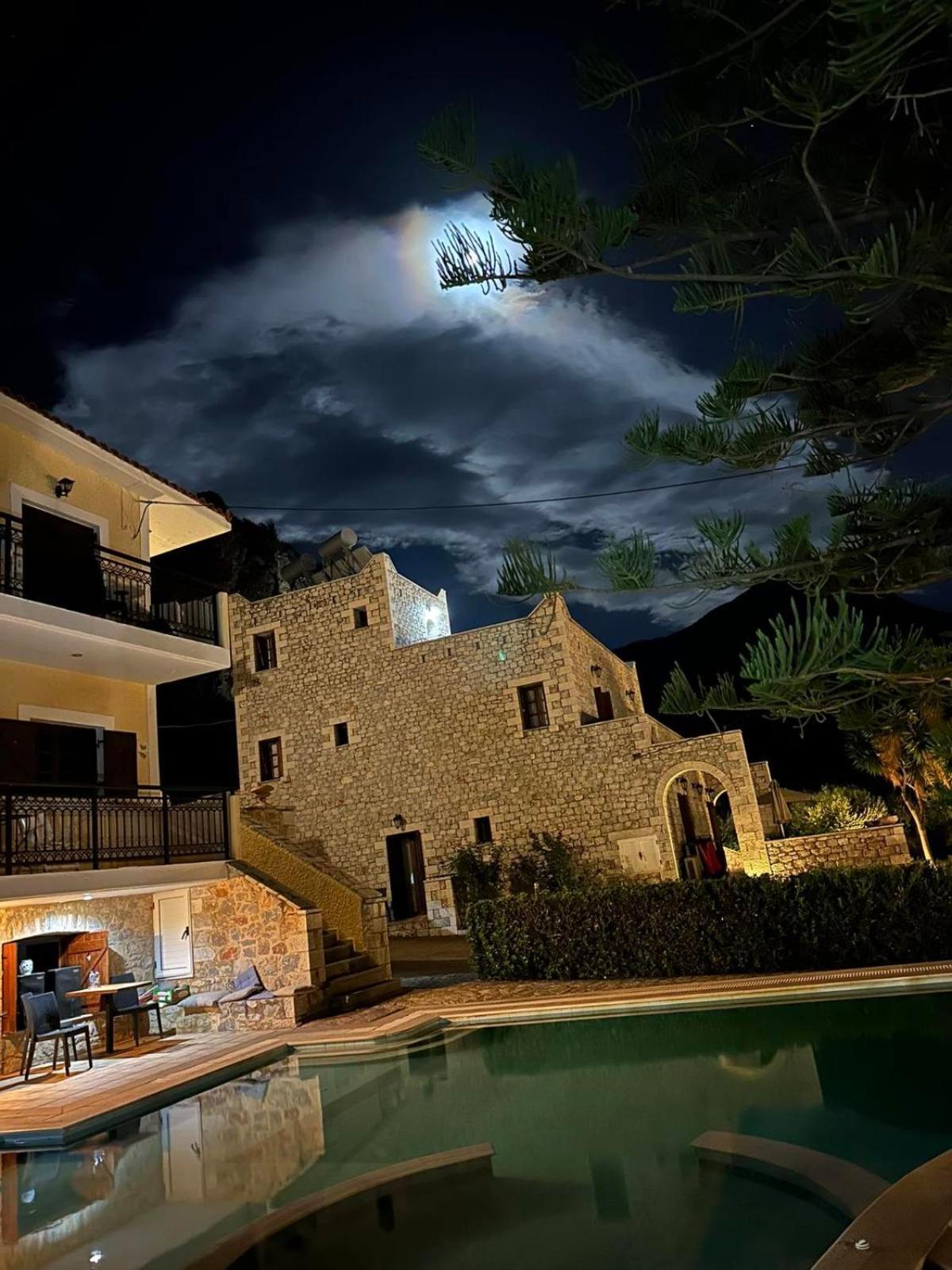 Lithos By The Sea Bed and Breakfast Νεόν Οίτιλον Εξωτερικό φωτογραφία
