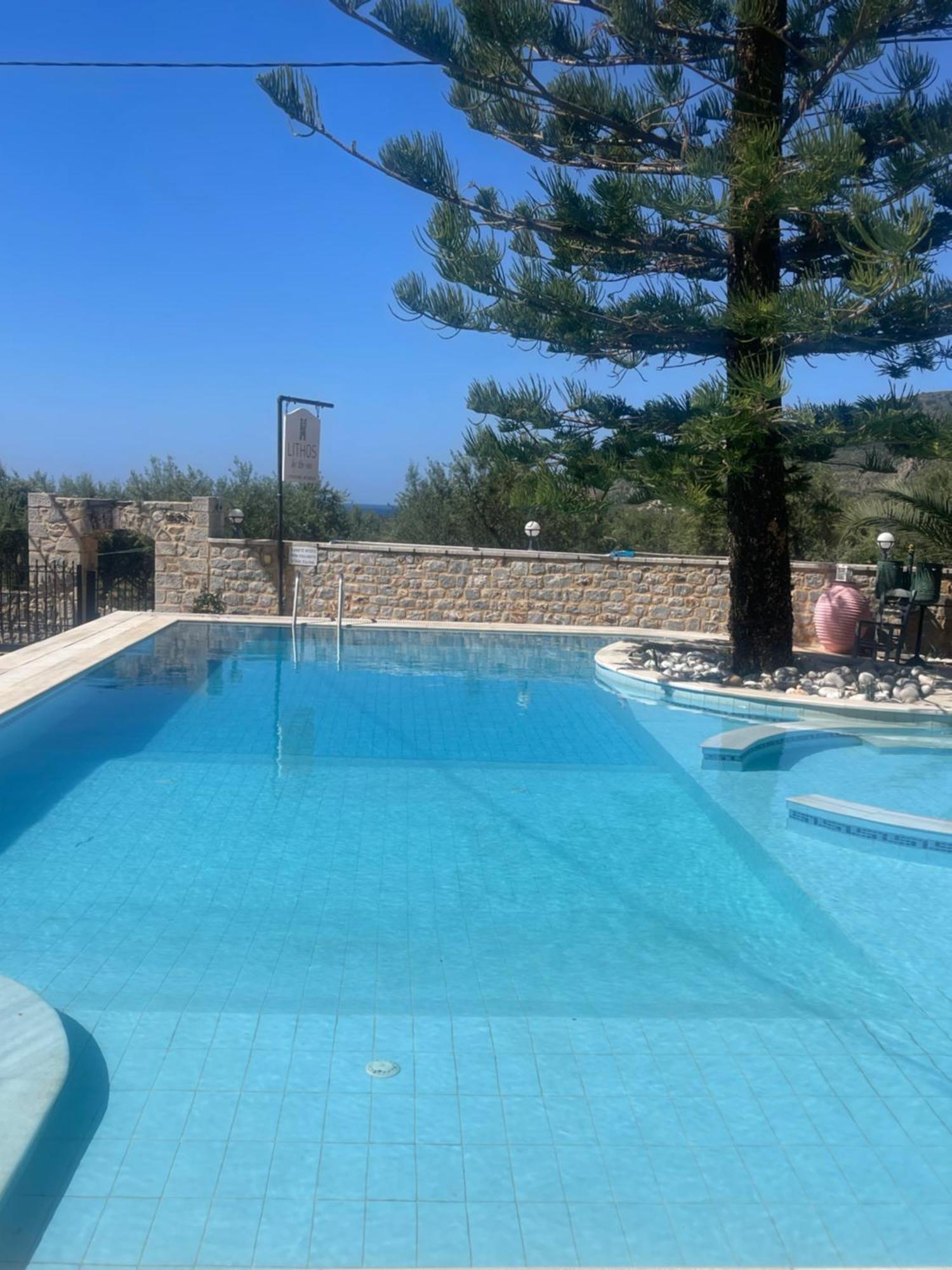 Lithos By The Sea Bed and Breakfast Νεόν Οίτιλον Εξωτερικό φωτογραφία